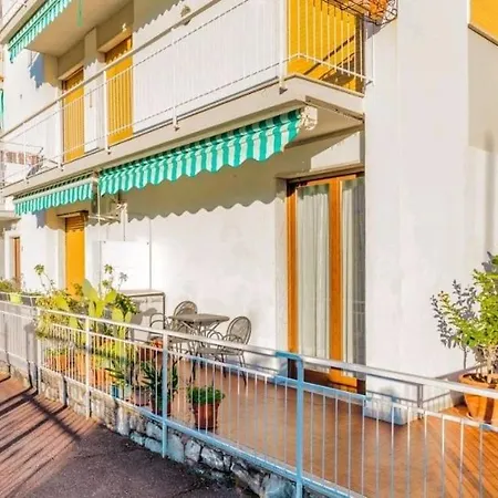 Con Terrazza E Vista Panoramica Апартаменты Алассио